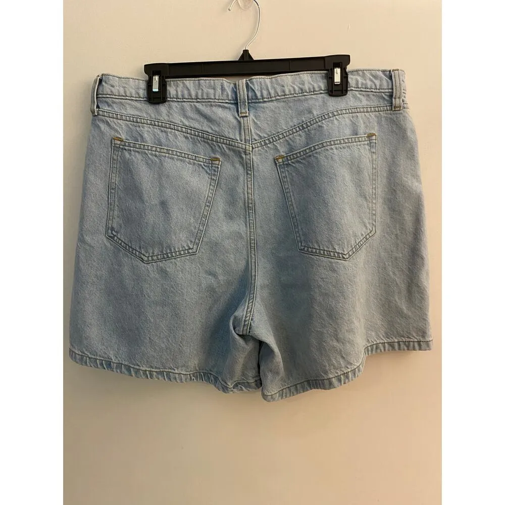 Abercrombie & Fitch The Loose Short High Rise Light Wash 33 16 EUC Blue Jean - Image 7