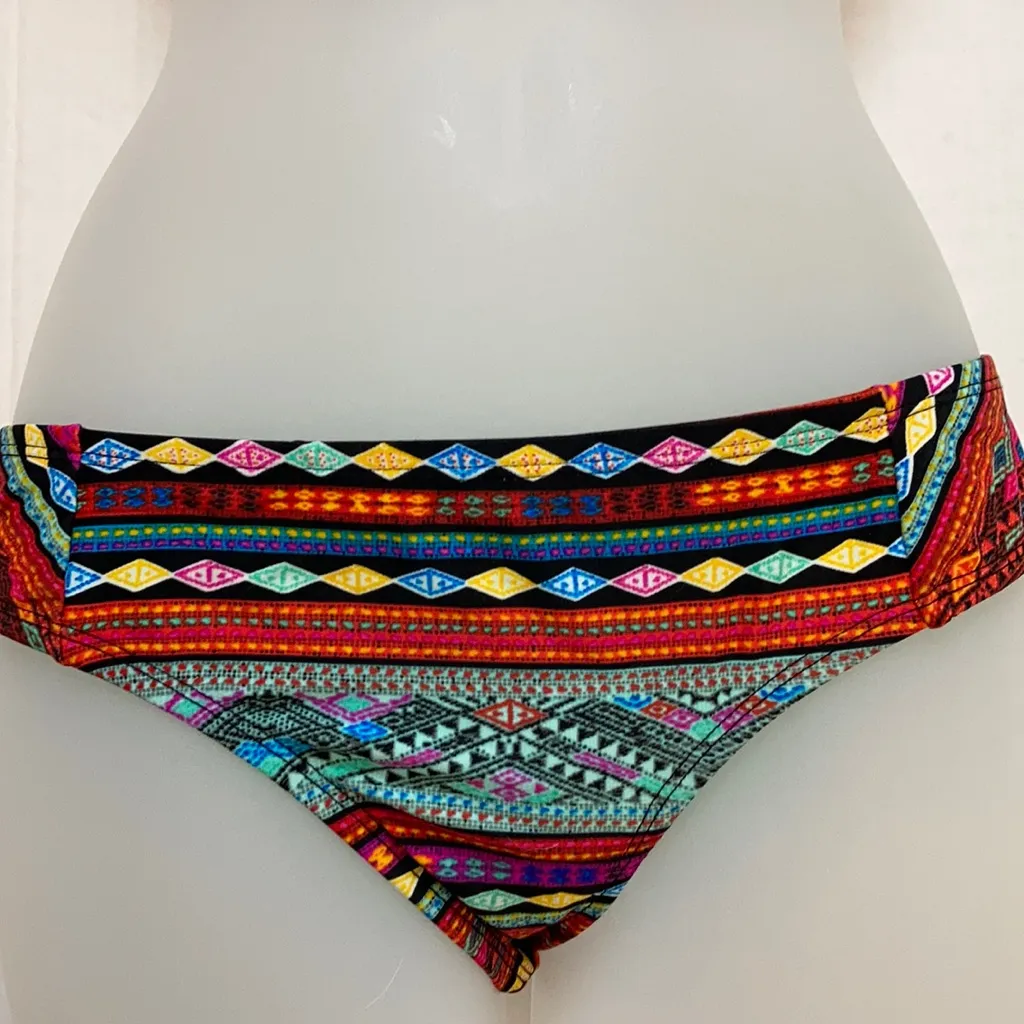 🌞NWT Bikini Lab multicolored tribal triangle top A60 - Image 4