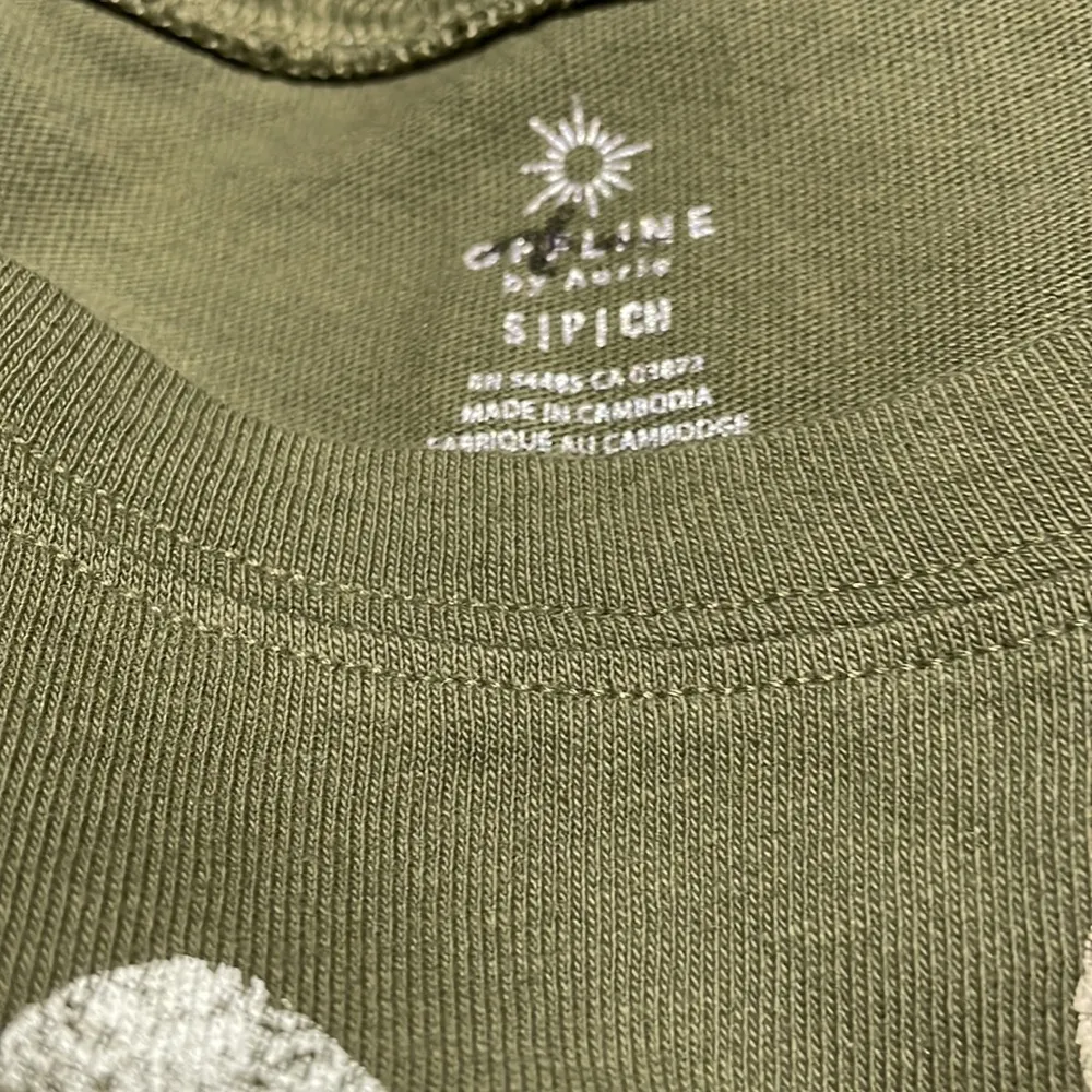 NWOT  I GROW MY OWN KALE CROP TOP TEE SMALL GREEN - Image 2