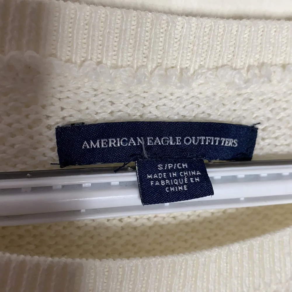 American Eagle Outfitters white cable knit sweater size S - Image 99