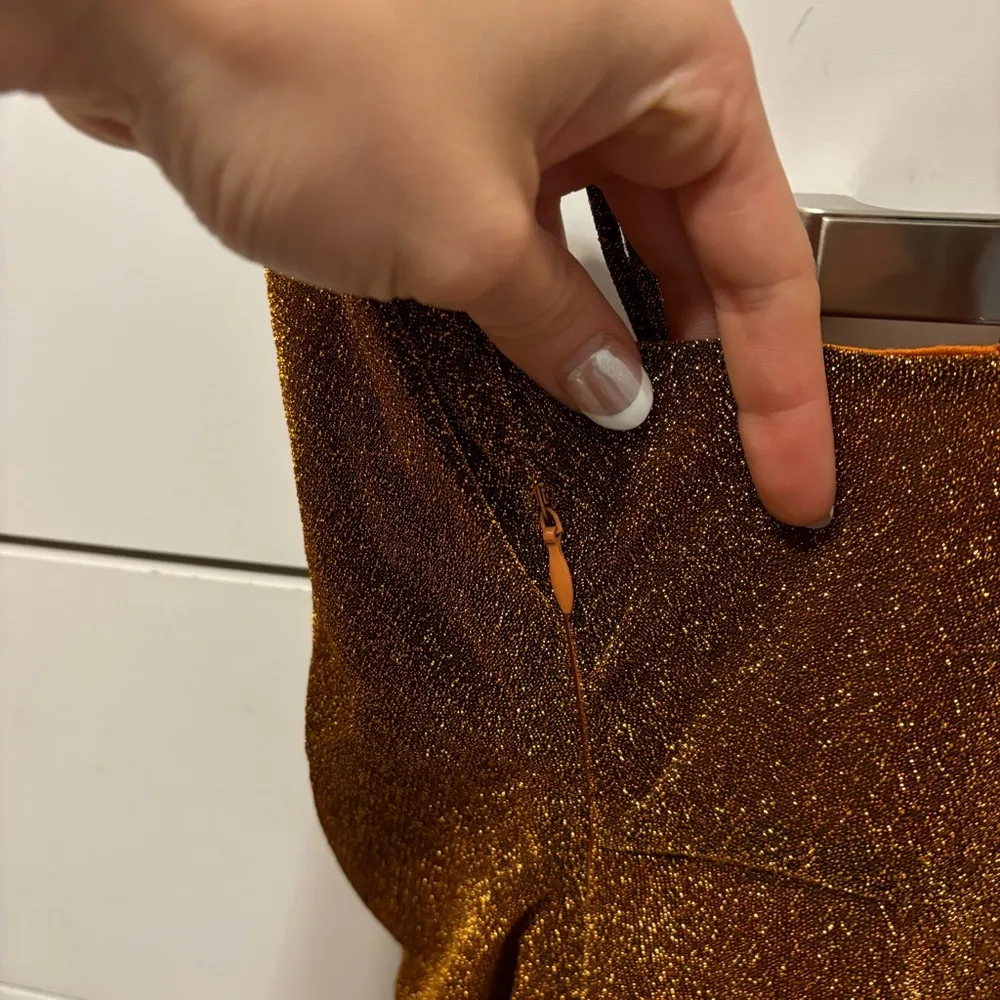 superdown delanie mini dress rust metallic - Image 6