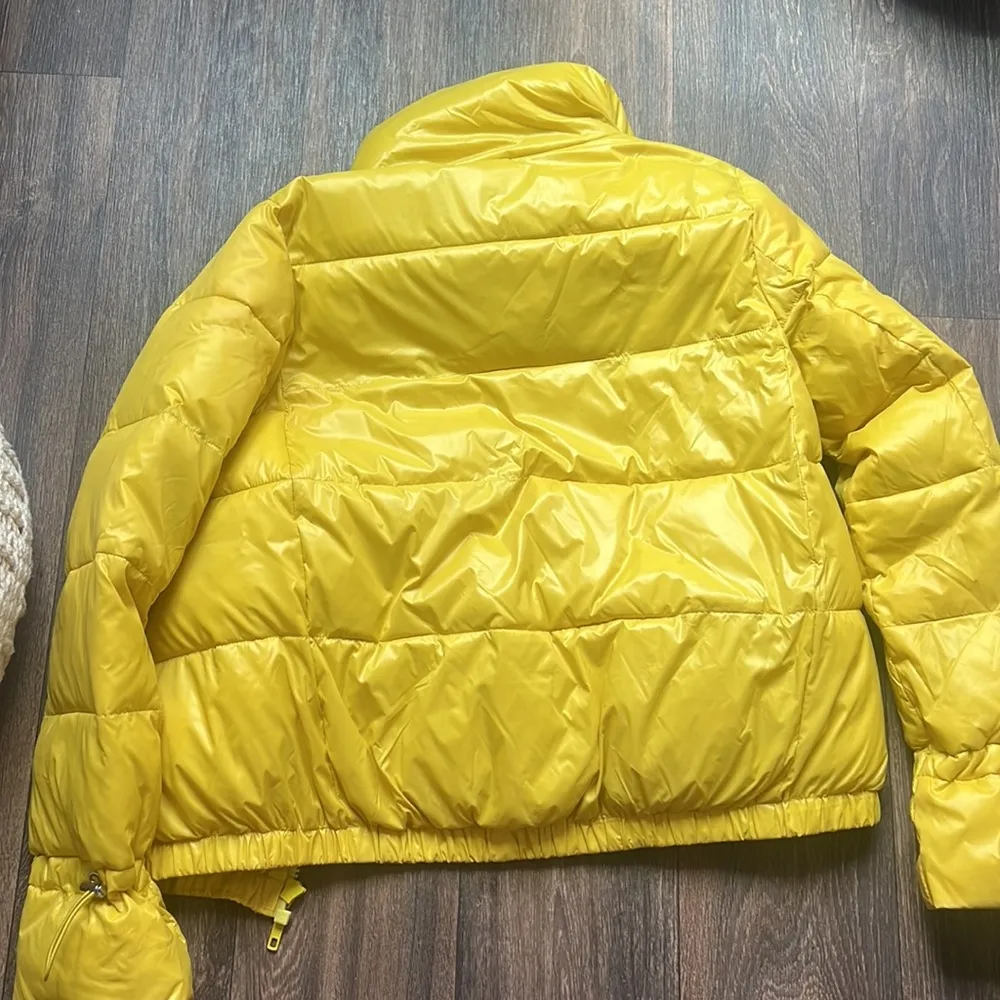 Loft Yellow Puffer Jacket - Image 4