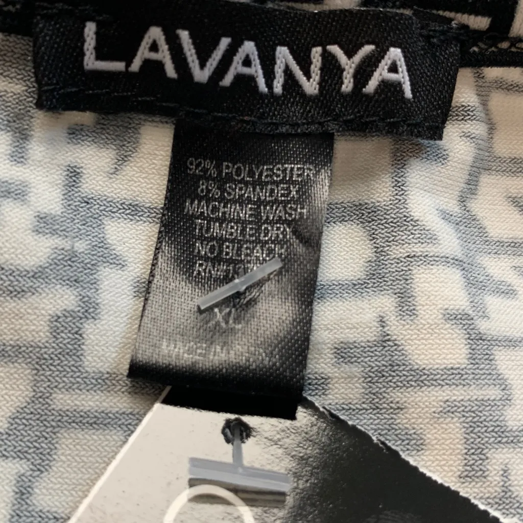 Women’s Lavanya Black and White Cap Sleeve Pleated Top. Size XL - Image 4