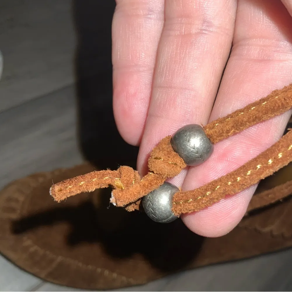 Born Brown Suede Fringe Moccasin Stacked 3” Heel Booties Size 7 Ex Condi… - Image 15