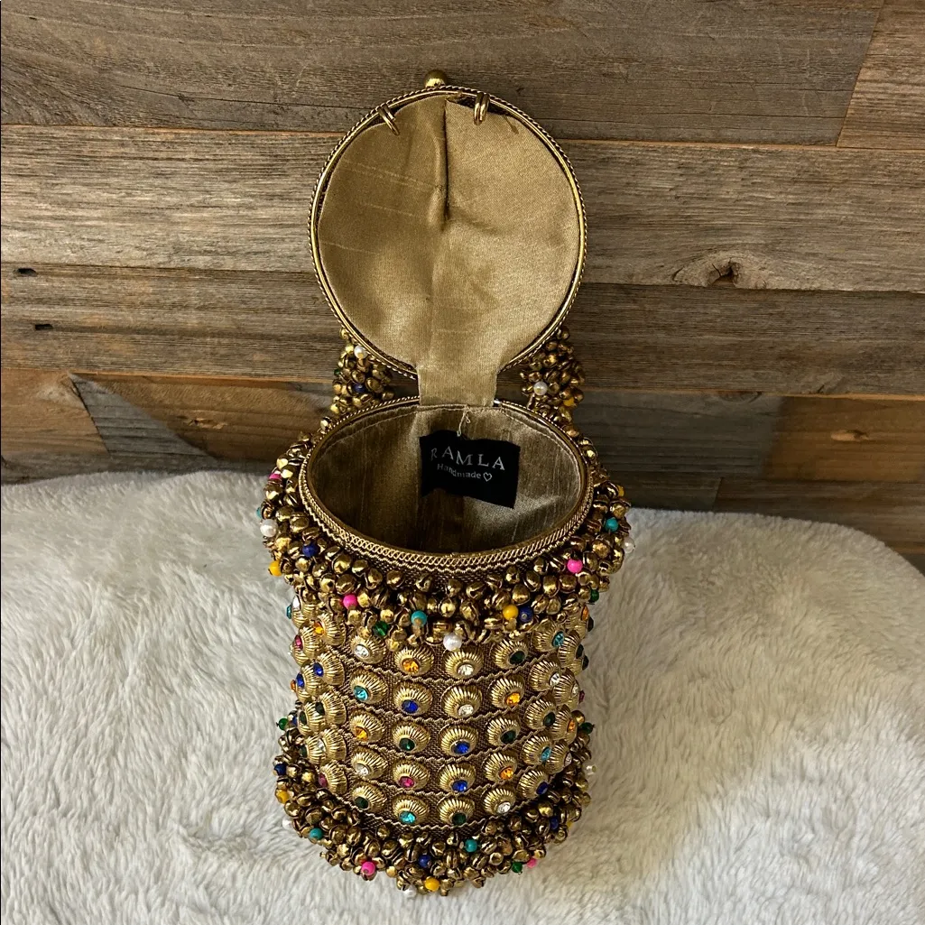 Ramla Bling Bling Handmade Beaded Crystal Bag Brand New! Gold - Image 6