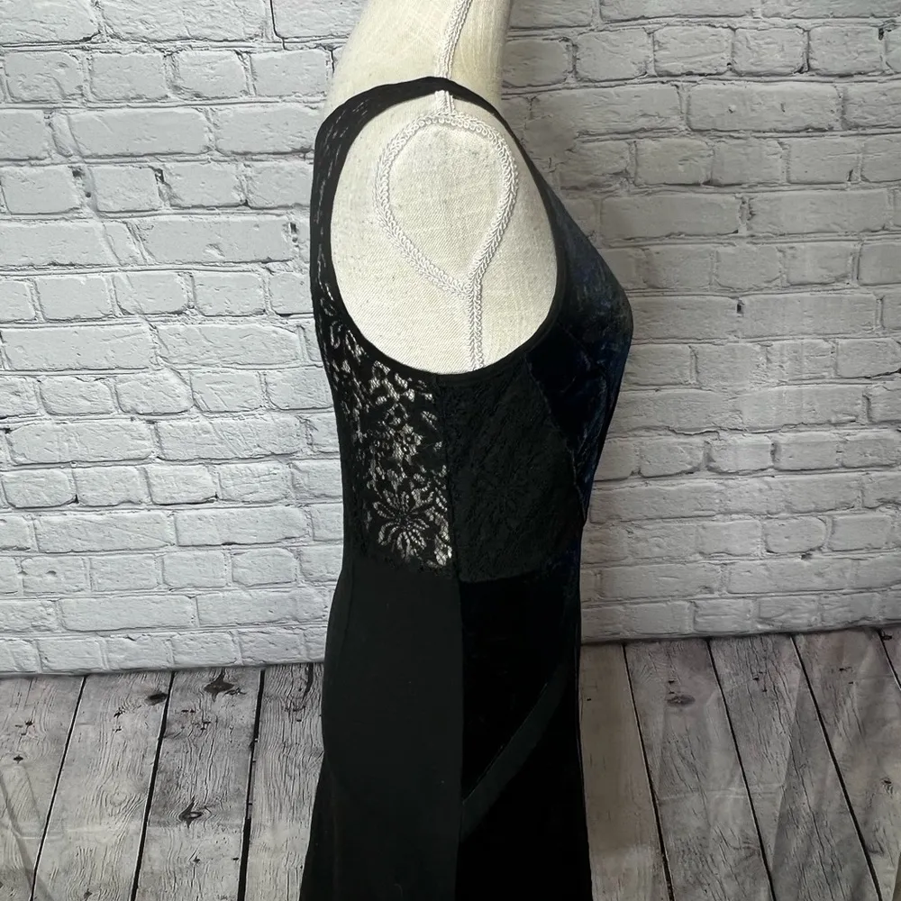 Ecote urban outfitters lace and velour mini dress size med - Image 8