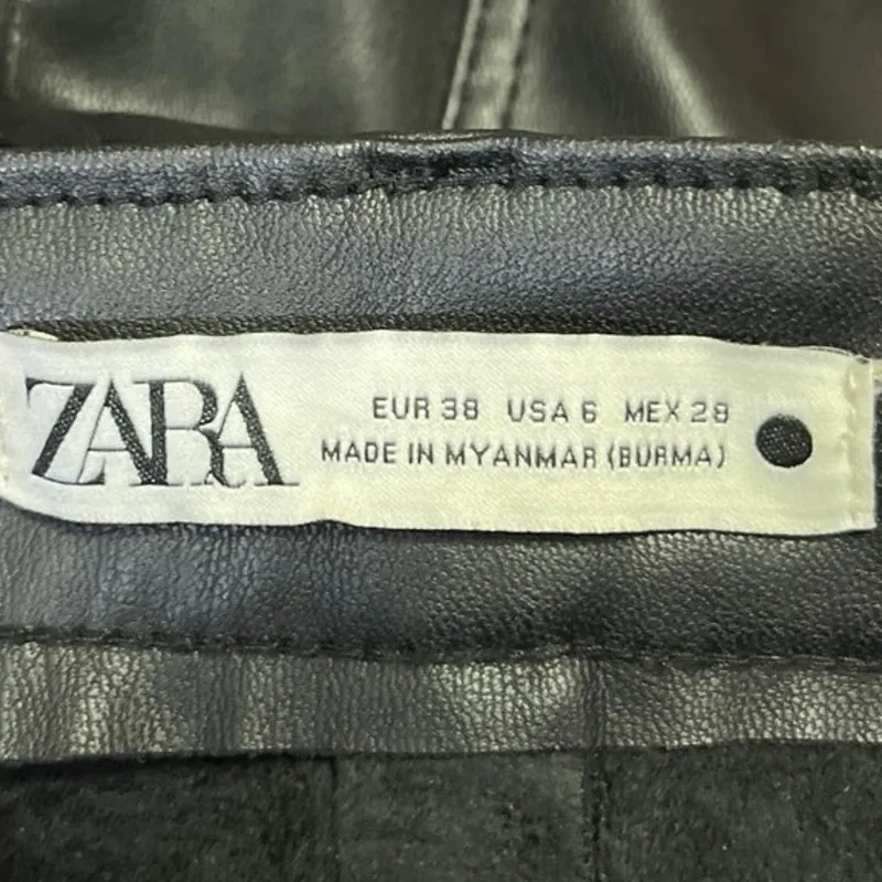Zara Black Faux Leather Vegan High Waisted Straight Leg Trouser Pants Size 6 - Image 4