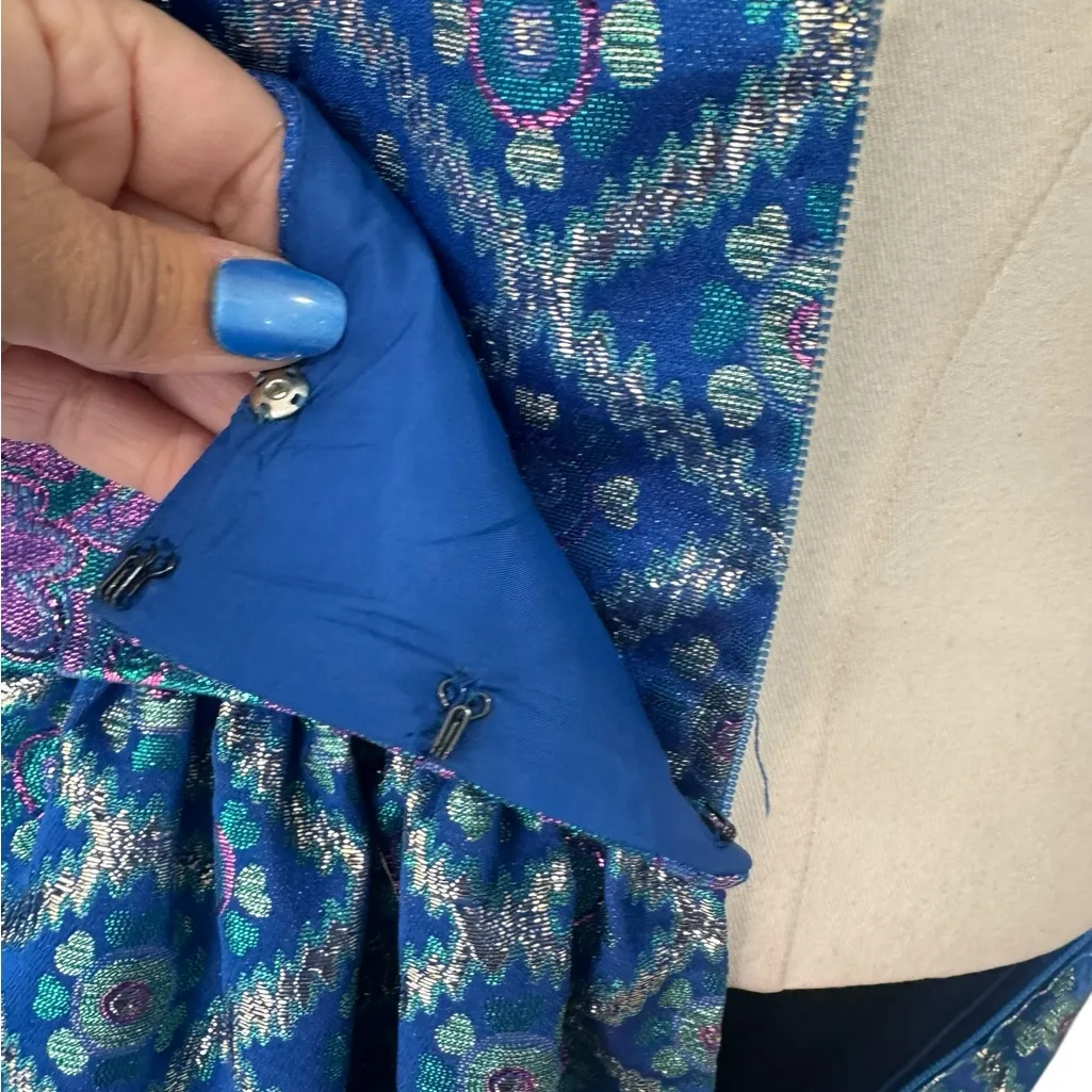 1960's 1970s Oscar de la Renta Sapphire-Blue Metallic Silk-Brocade Gown Size 6/8 - Image 11