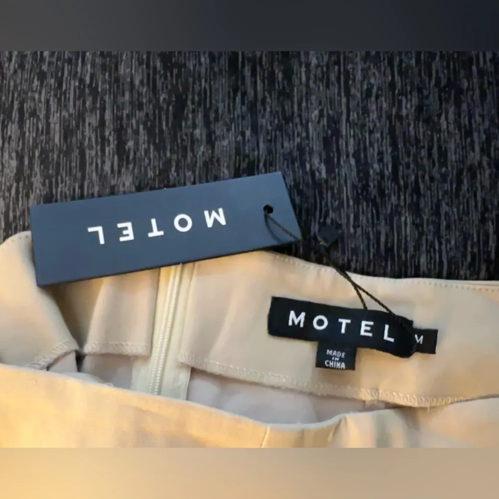 NWT - Motel Rocks Pelma Skirt Size M - Image 5