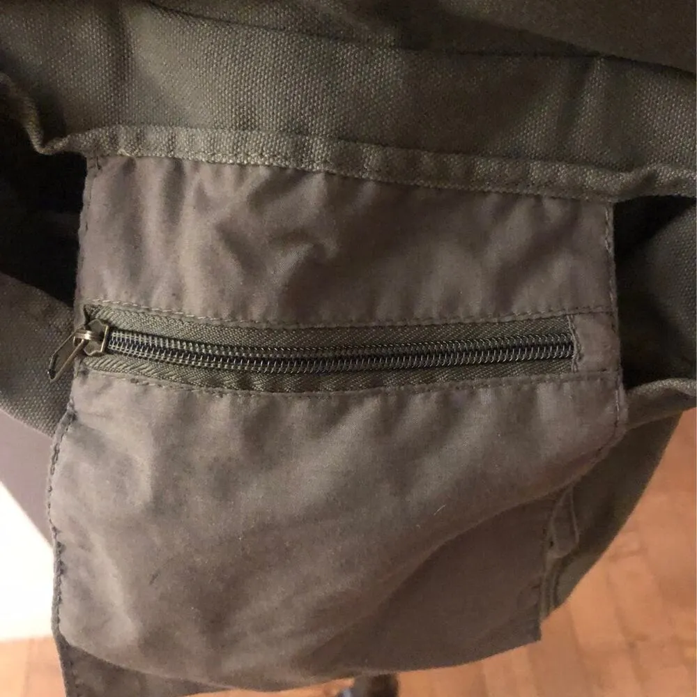 Irish knot green crossbody Long adjustable strap - Image 5