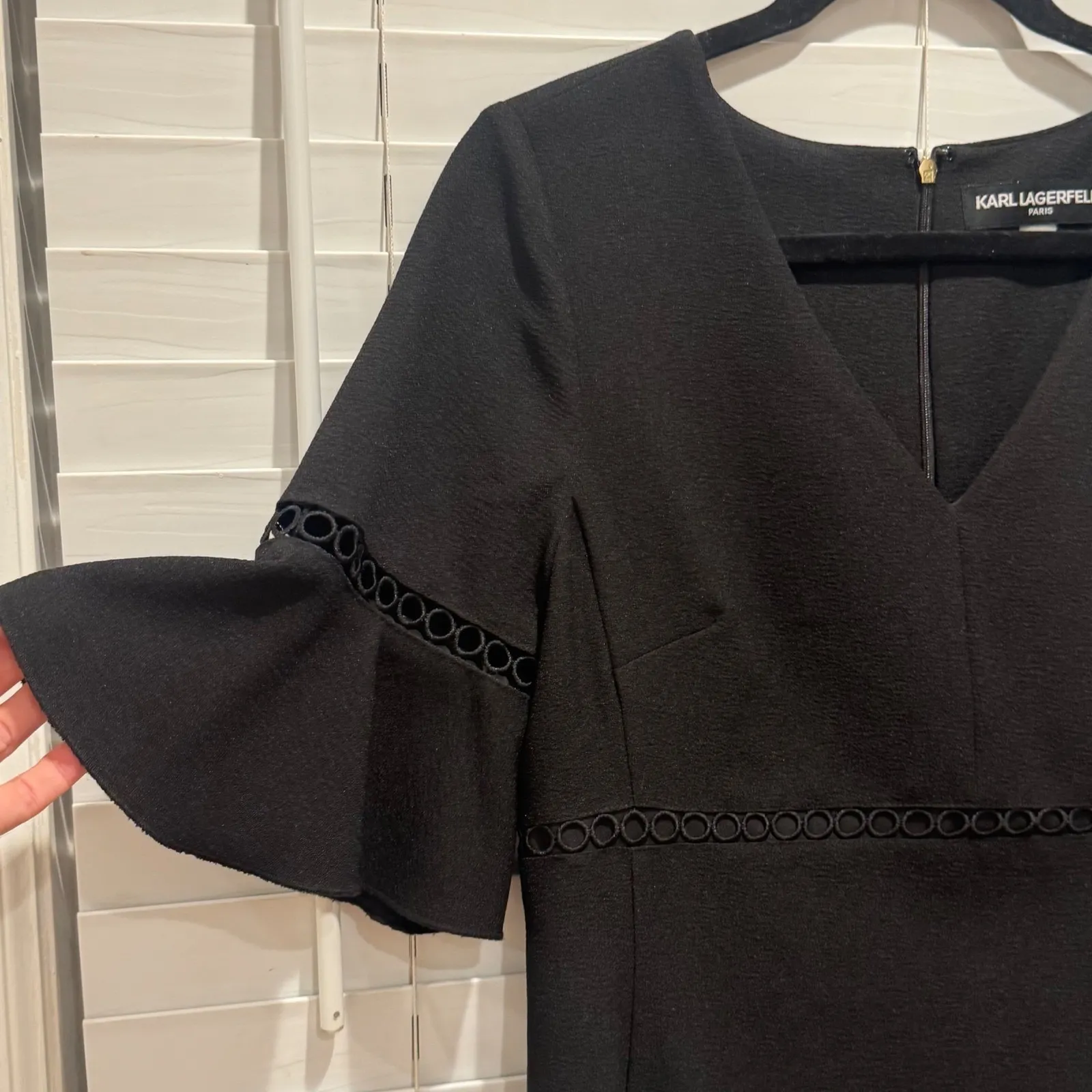 Karl‎ Lagerfeld Paris Black Dress Size 8 V-Neck Flared Sleeve Career Cocktail - Image 5