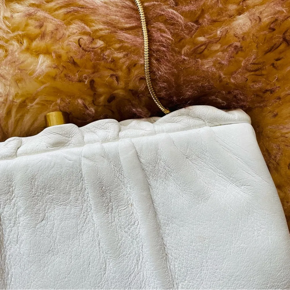 Vintage White Leather Clutch / Mini Handbag 8x5 - Image 3