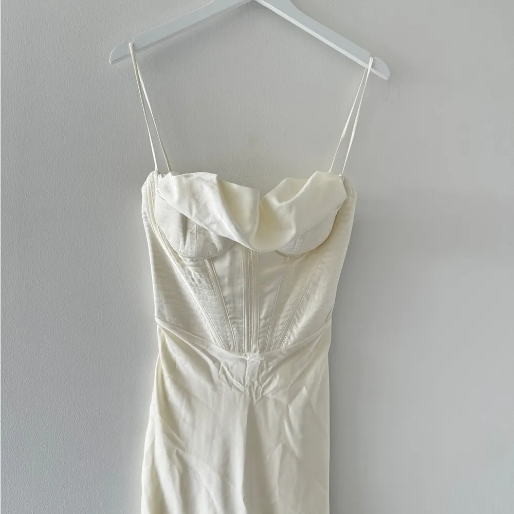 HOUSE OF CB Charmaine Dress in White S+ - Image 10