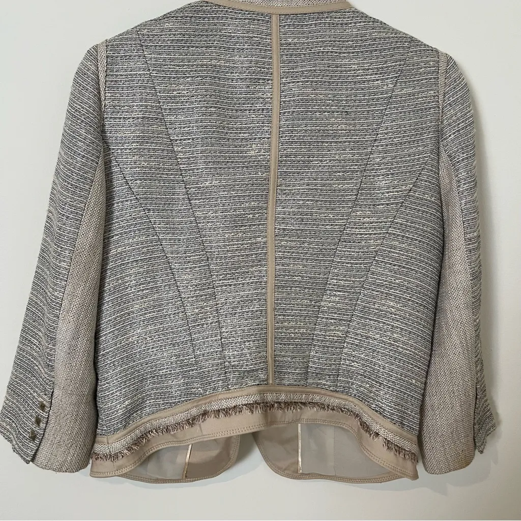 WHBM Silver Metallic Thread Jacket Elegant Workwear Chic Classic SZ 10 - Image 3