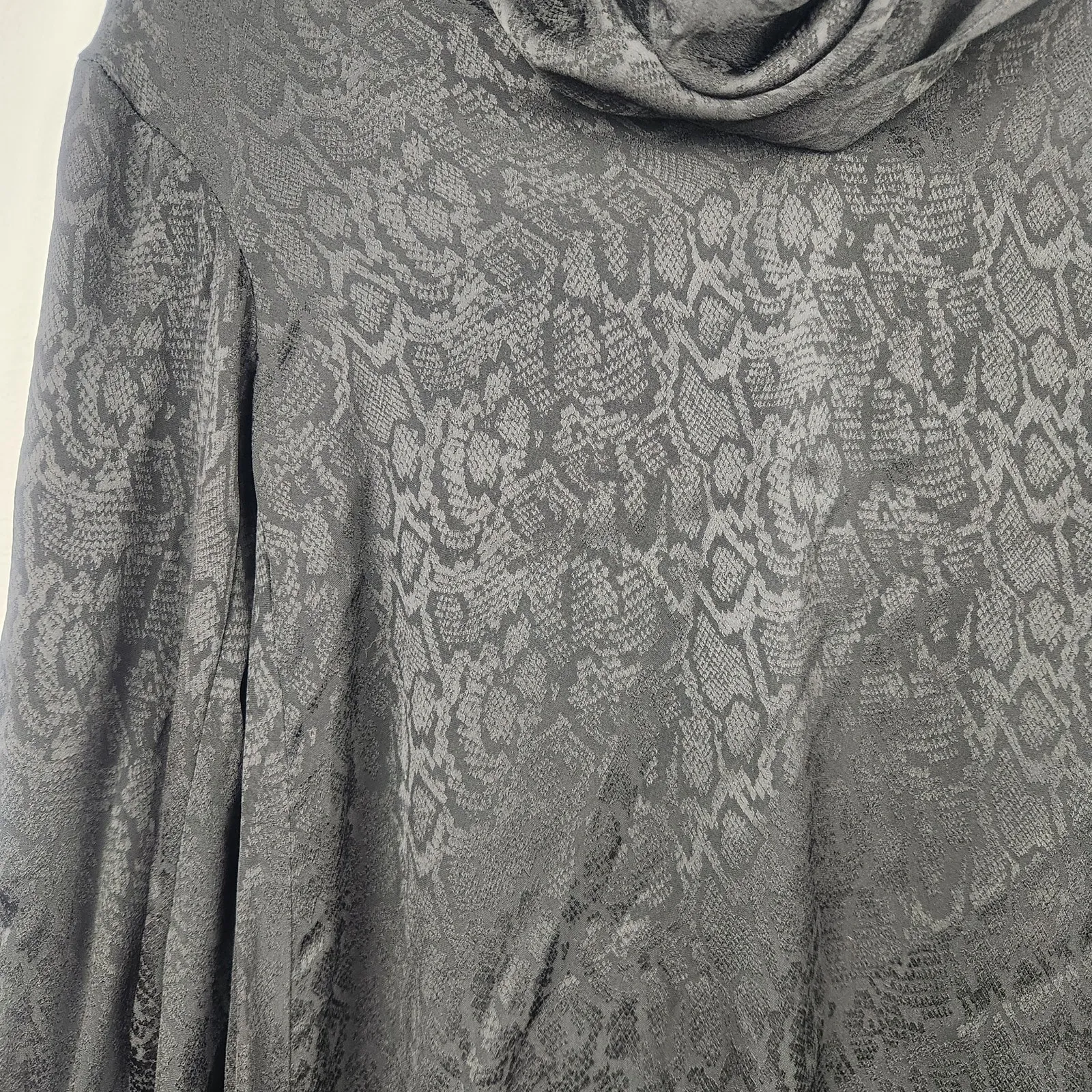 Just Cavalli Black Dress Long Sleeve V Neck Size 36 US Size Small NWT - Image 2