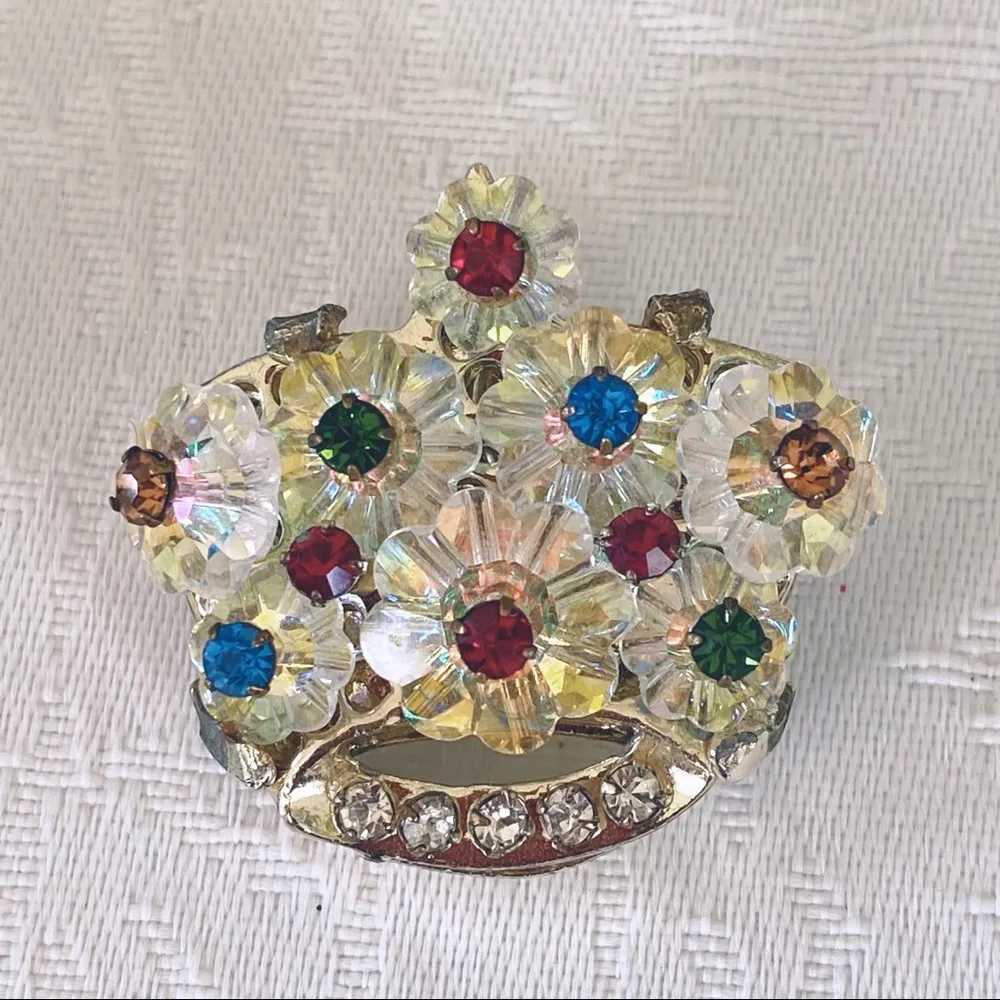 Rhinestone Crown Brooch Gold - Image 2