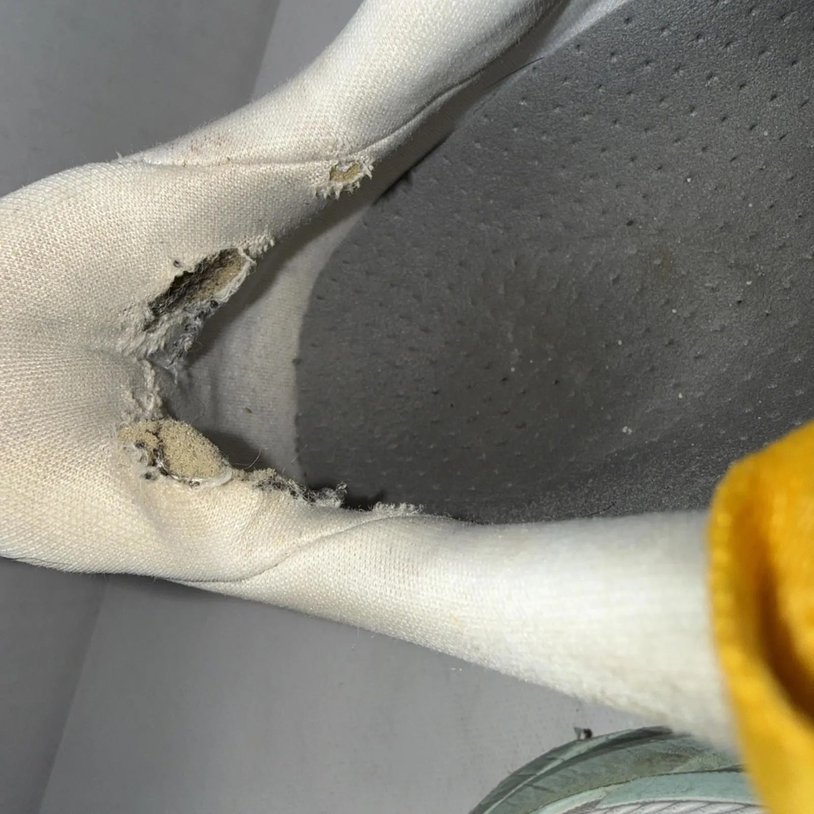 Hoka Clifton 8 Athletic Running Gym Training Shoes Women’s Sneakers Size 9B READ - Image 4