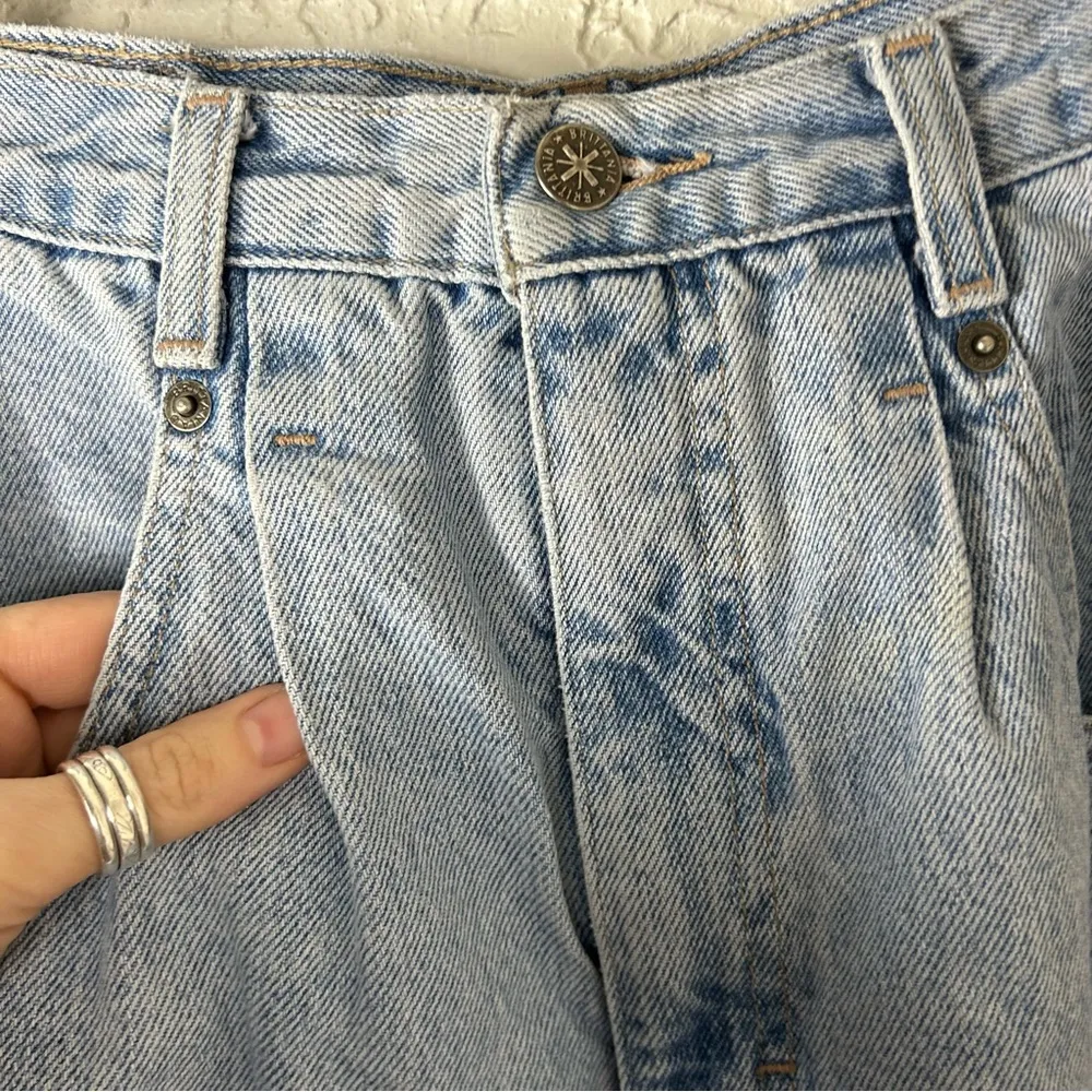 VTG 80’s90’s Authentic Britannia Light Wash High Rise Mom Jeans Blue Size 10 - Image 5