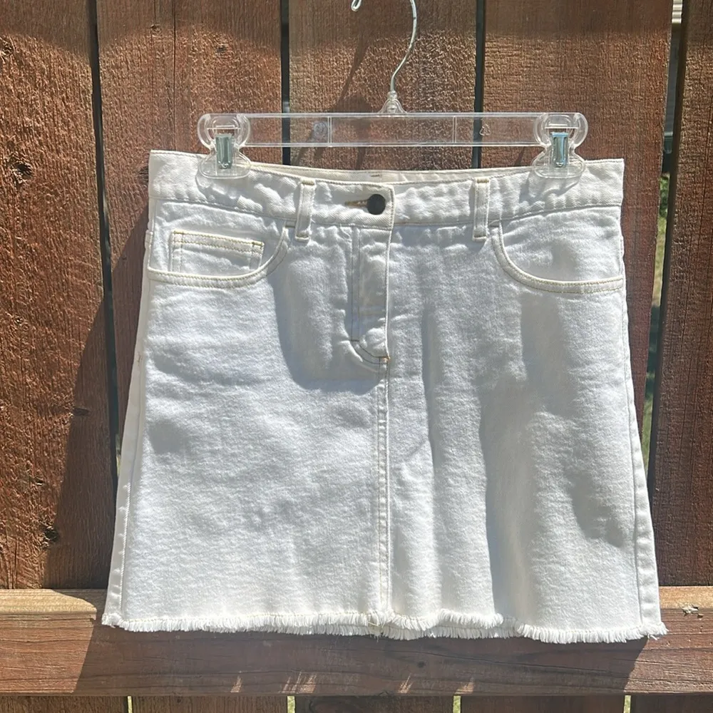 Theory Denim Mini Raw Hem White Skirt Size 4 - Image 3