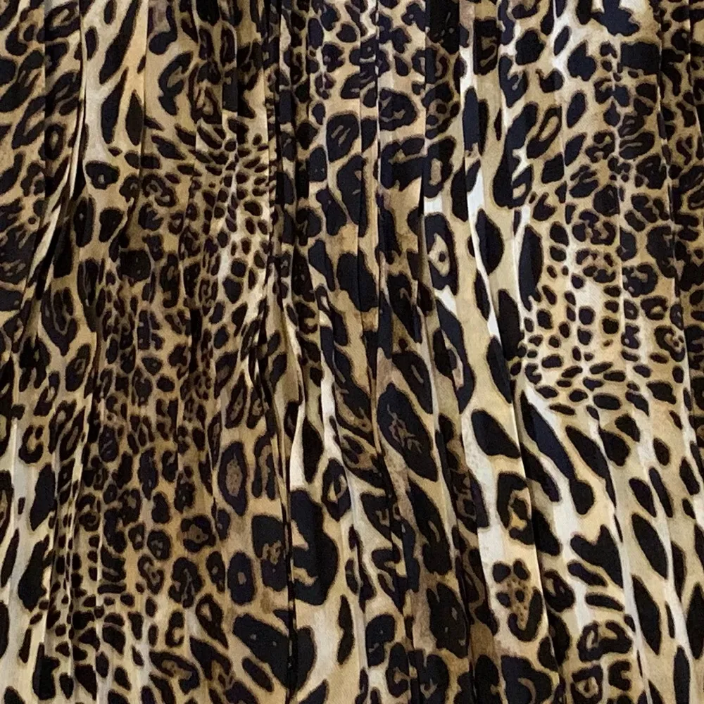 animal print elastic waist midi skirt size Large - Image 11