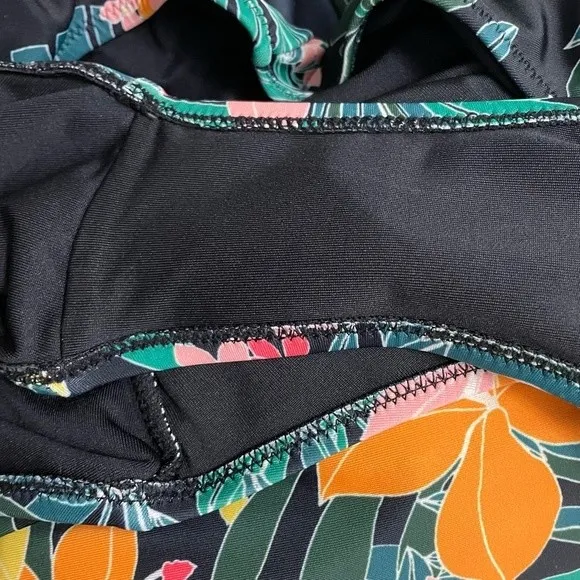 Old Navy Hibiscus Print Plus Size Halter Tie One Piece Swimsuit Plus Size 2X - Image 9