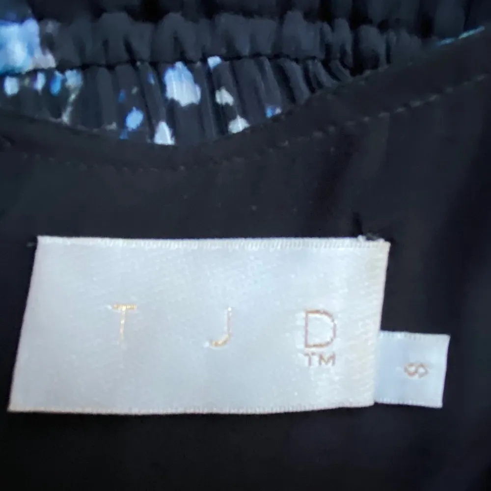 The Jetset Diaries Floral Shorts‎ Romper - Image 9