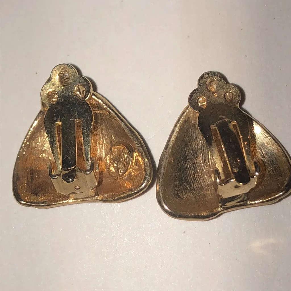 Angel Brand Vintage Black Enamel and Gold Tone Earrings - Image 3