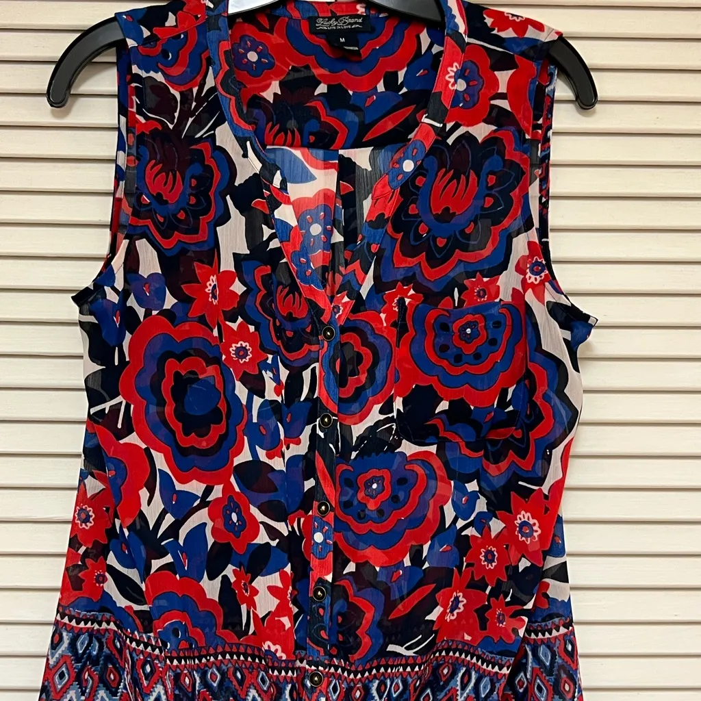 Lucky Brand Sleeveless Red White & Blue Floral Tie Front Top - Size Medium - EUC - Image 2