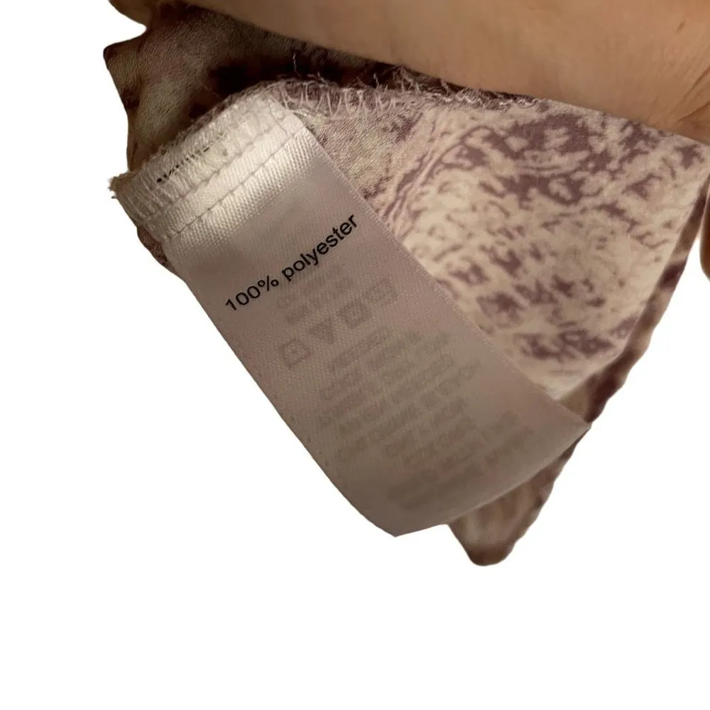 Maurices purple and white lightweight v-neck summer top geometric design - Image 5