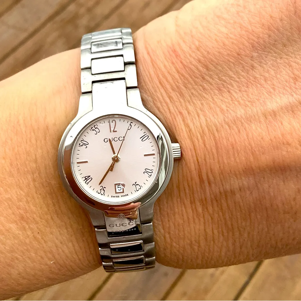 Ladies AUTHENTIC GUCCI beautiful watch 💖💖 - Image 3