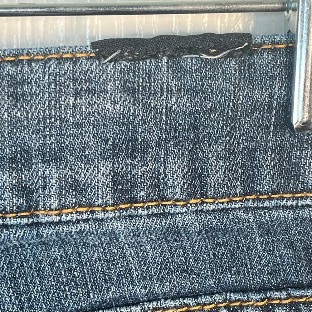 Talula Cut Off Denim Shorts Sz 27 - Image 9