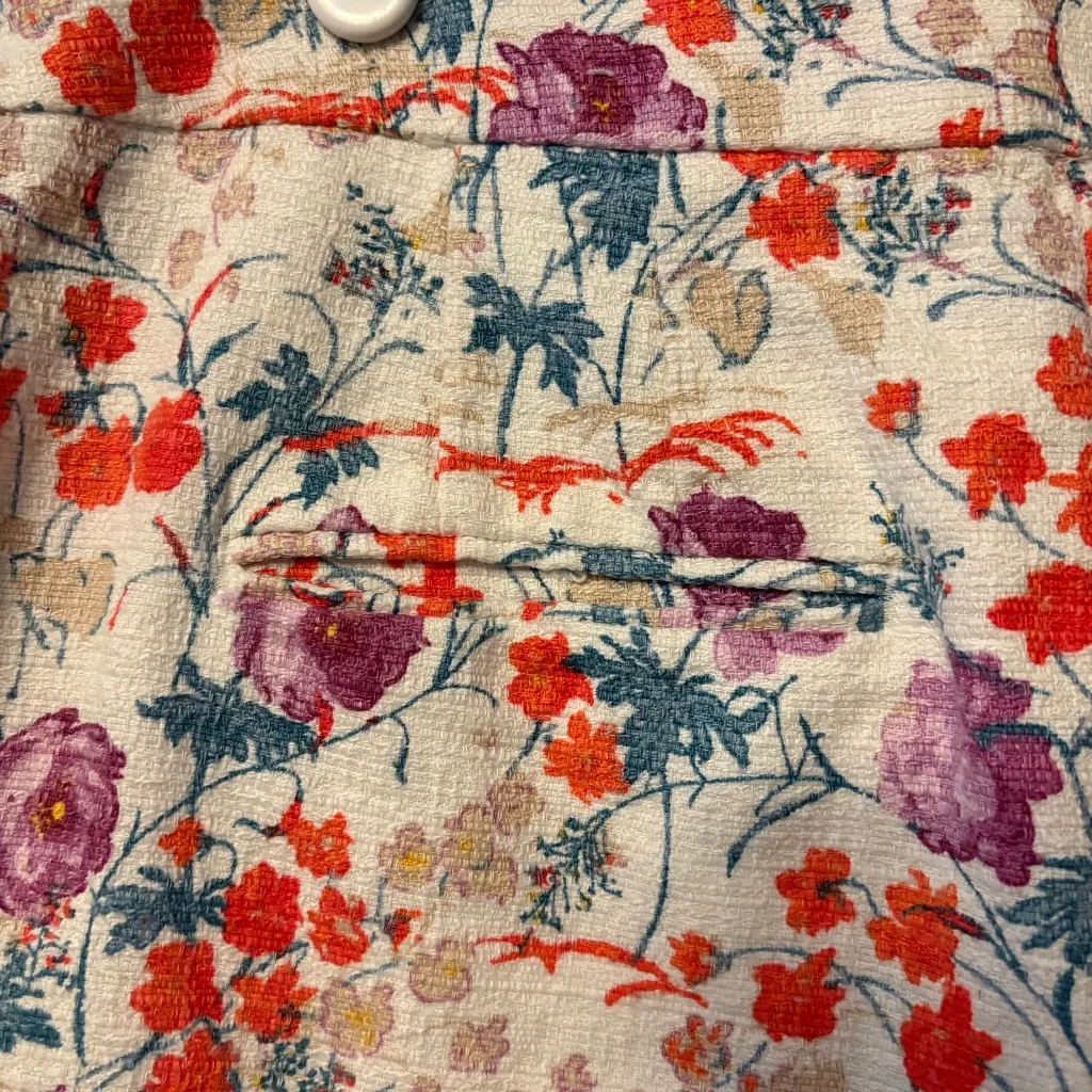 Ann Taylor white and purple floral high waisted side zip dressy shorts size 8 - Image 15