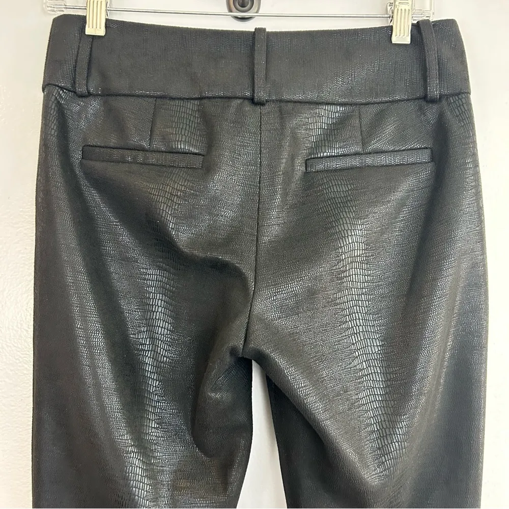 Black Faux Leather Cropped Snakeskin Print Ankle Size 2 Vegan - Image 6