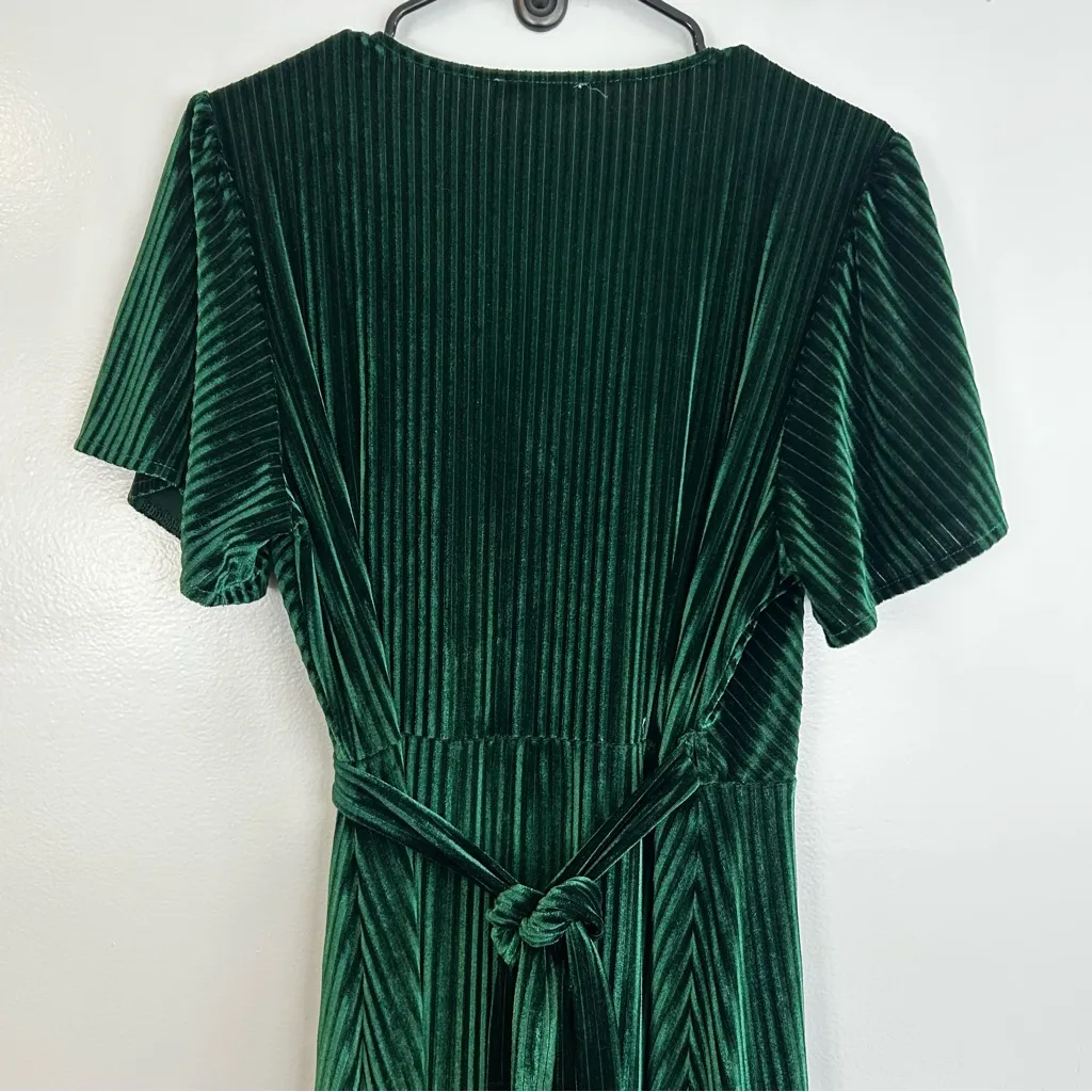 Baltic Born In The Groove Emerald Green Ribbed Velvet Wrap Midi Dress Size Large - Image 11