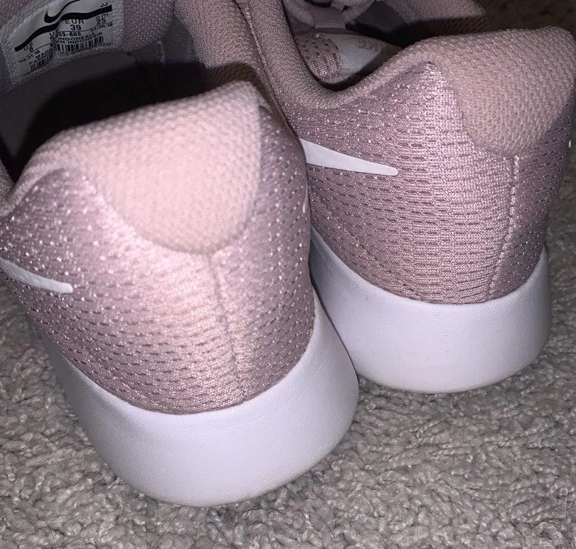 Nike Pink Roshes - Image 3