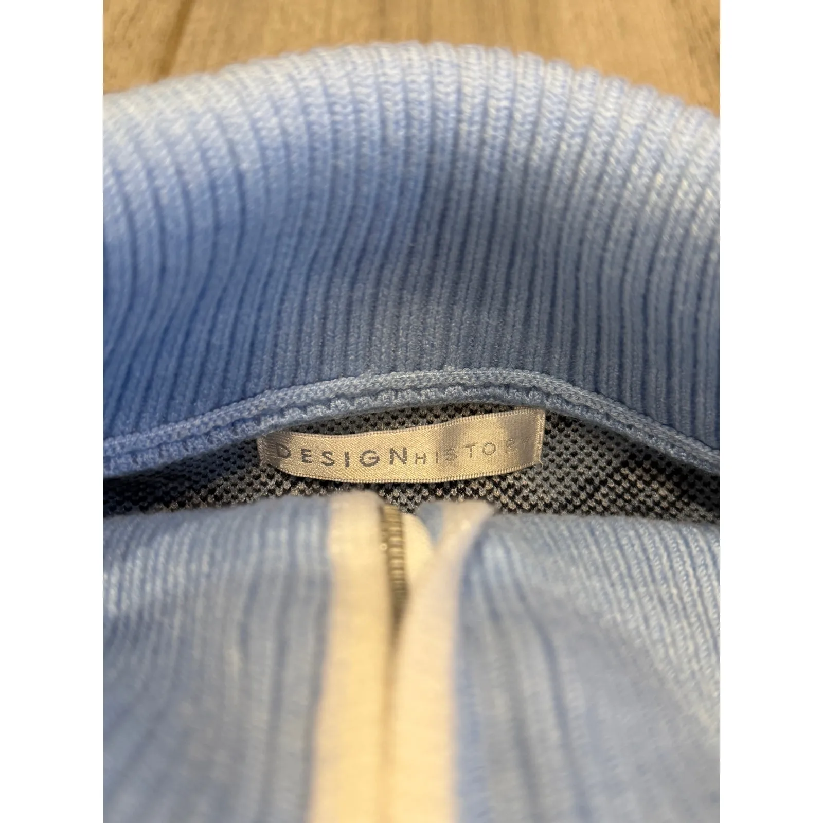 Design History Sweater Womens Medium Light Blue Bow Print 1/2 Zip Knit Top - Image 8