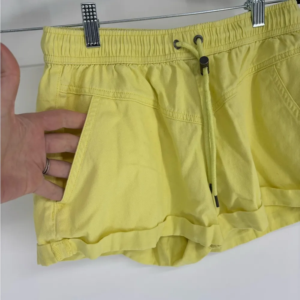 Volcom Women's Drawstring Bright Yellow Shorts - Image 7