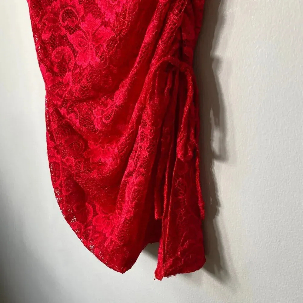 PrettyLittleThing Womens Size 10 All Over Lace Ruched Fitted Slit Midi Skirt Red - Image 7