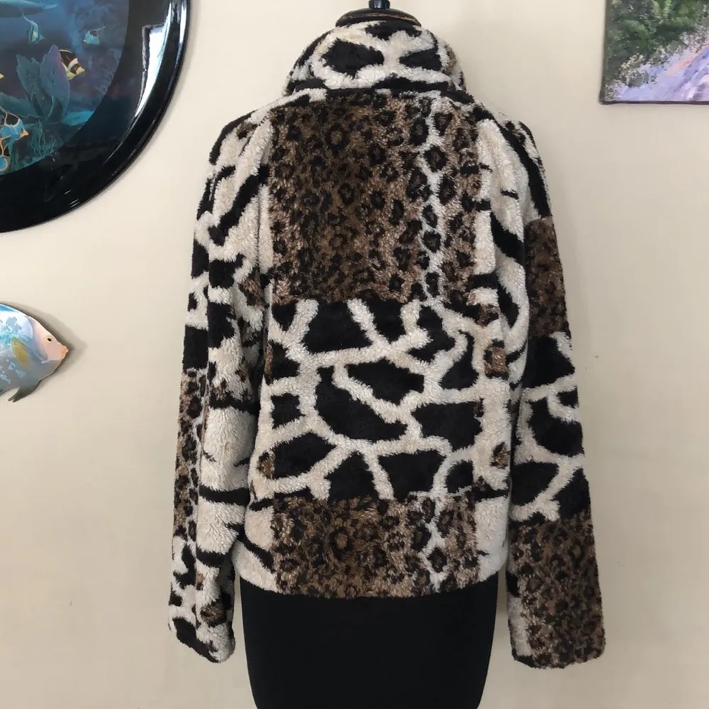 Supply & Demand Animal Print Sherpa Furry Jacket Cardigan Front Button sz S Brown - Image 6
