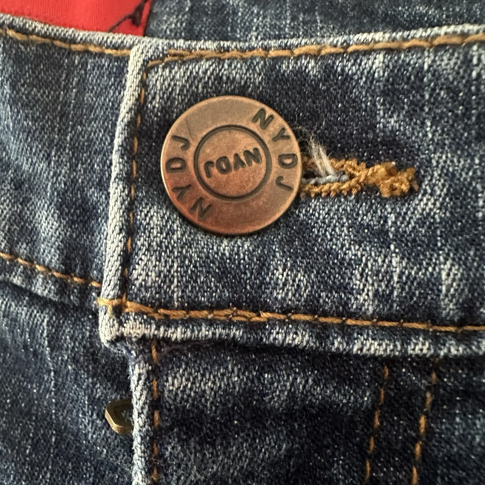 NYDJ Tummy Tuck Jeans Women's Size 16 Made in USA Cropped Denim Straight Leg‎ - Image 10