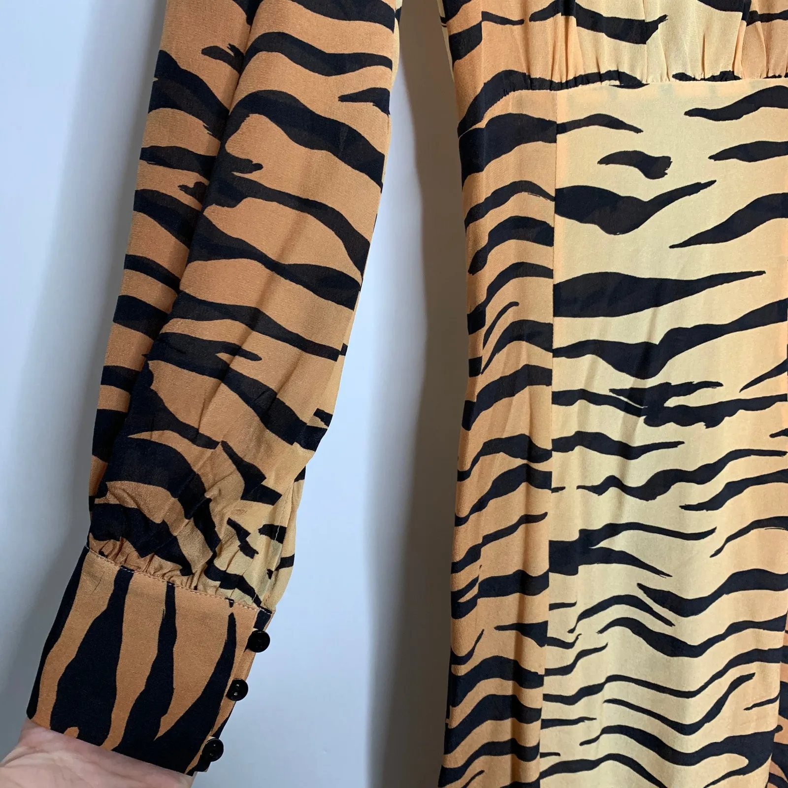 Realisation Vivienne Midi Dress Tiger Small New 100% Silk Womens Small Black - Image 14