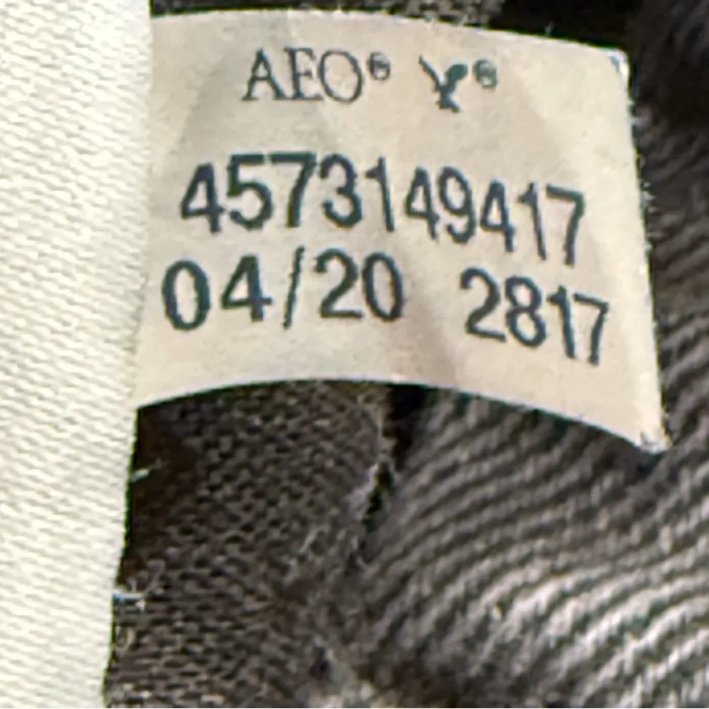 American Eagle Outfitters Ripped Faded Black Curvy Mom Jeans, Size 4 - Image 5