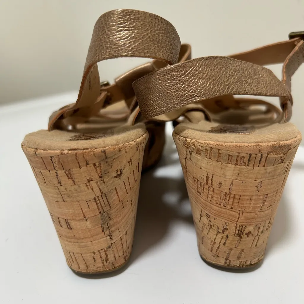 Kork Ease Wedge Sandals Metallic Bronze Tan Size 10 - Image 5