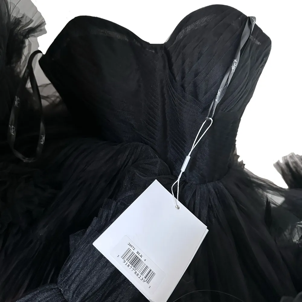 Mac Duggal Black Strapless Sweetheart Tulle Gown w. Feather Detail 20572 Size 4 - Image 8