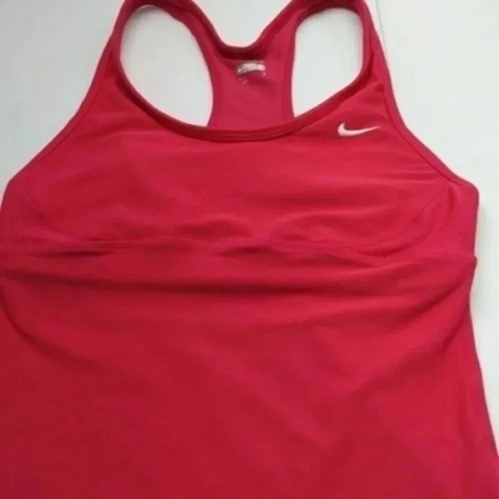 Nike sports top S - Image 15