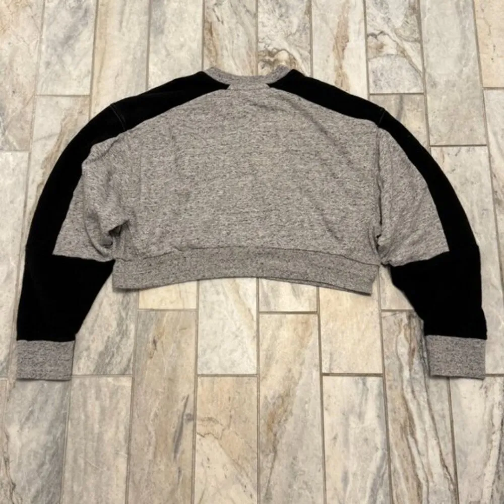 PINK Victoria's Secret women's small gray/black cropped sweatshirt - Image 5
