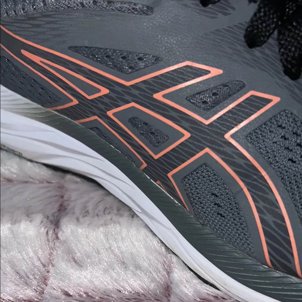 Asics Gray and Black Athletic Shoes with‎ Breathable Mesh - Image 3