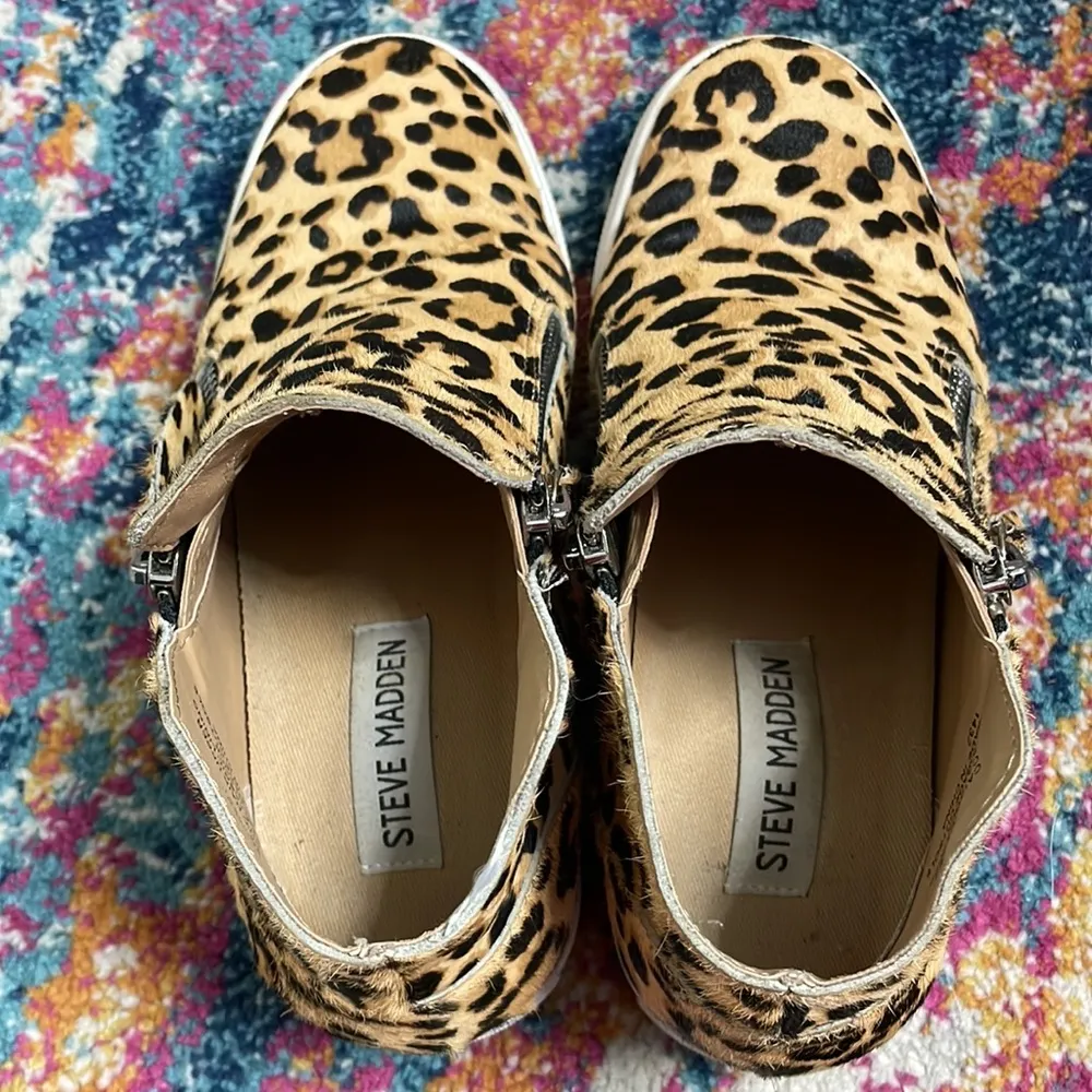 Steve Madden Caliber Leopard Wedge Sneaker Bootie size 6 Mobwife - Image 8