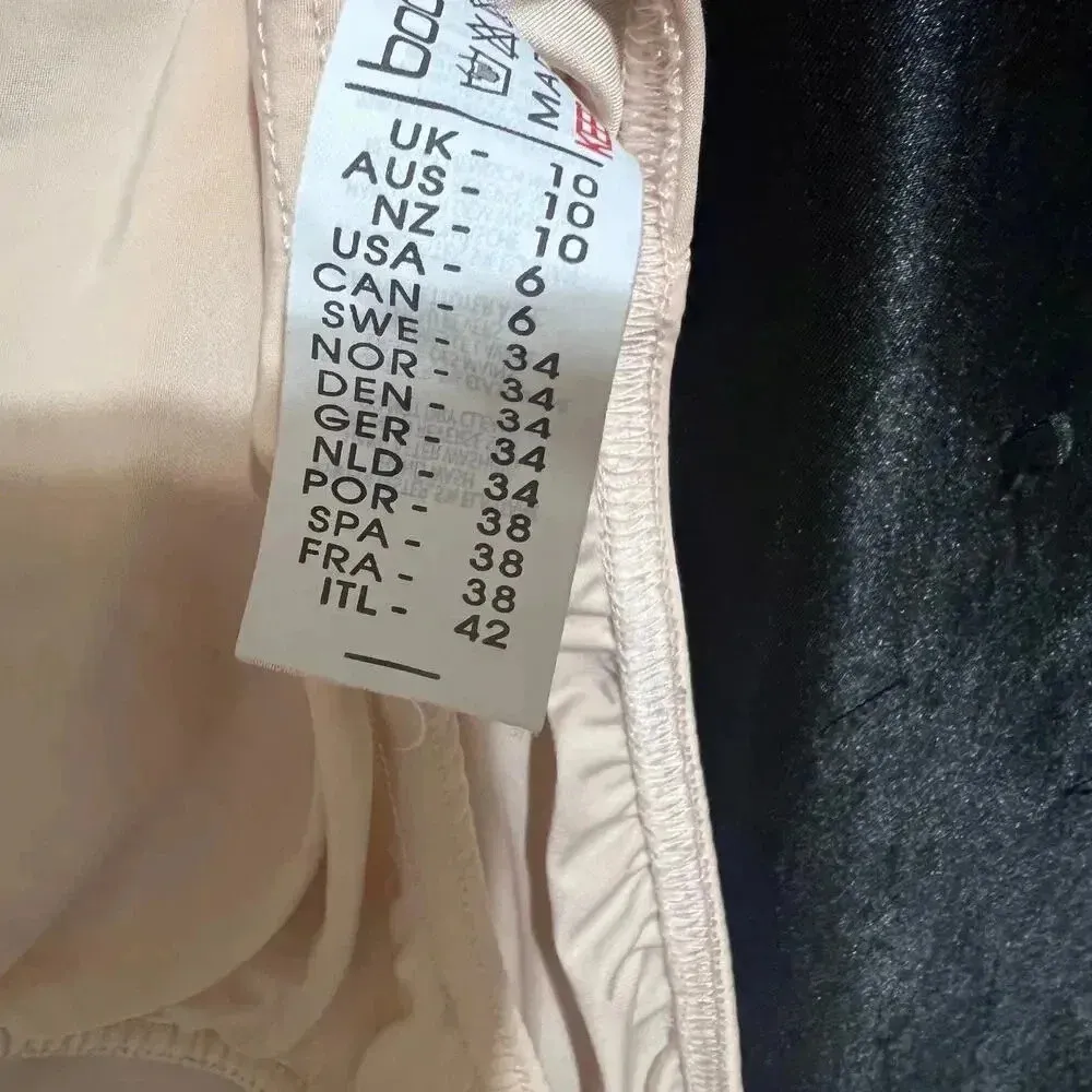 Boohoo Women's Blush Criss Cross Bodysuit Size M wear it 100 different ways - Image 7