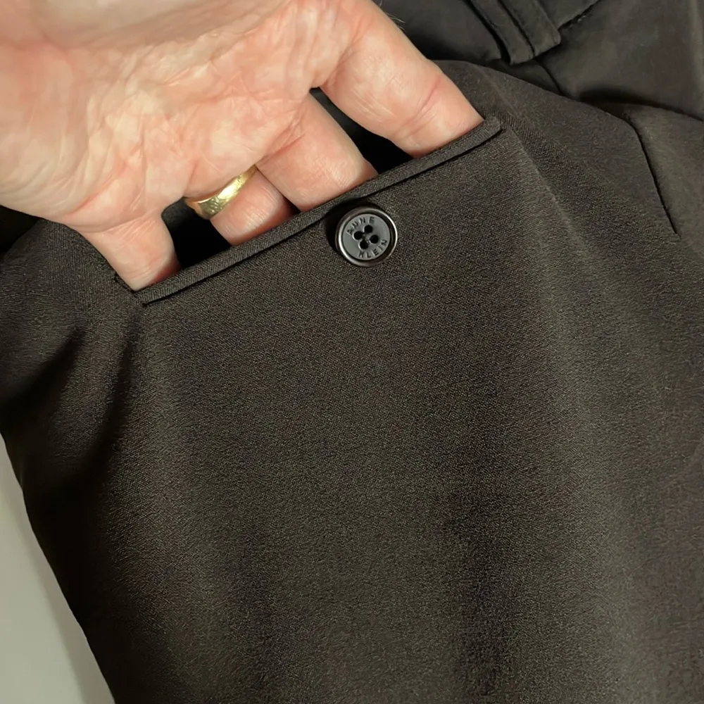 Business pants size 6  brown preppy pants belt loops back pockets - Image 8